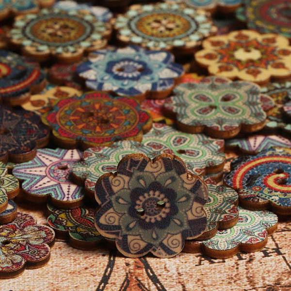 xakxx About 100Pcs Multi-Color Wooden Buttons