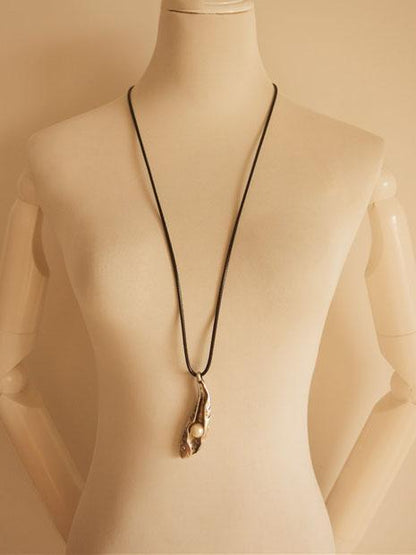 xakxx Vintage Pea pod Necklace