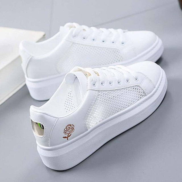 Christmas Gift Women Casual Shoes New Spring Shoes Fashion Embroidered White Sneakers Breathable Woman Sneaker